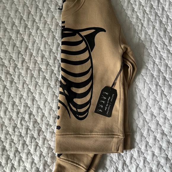 ☠️ NWT better together sweatshirt - Picture 4 of 5